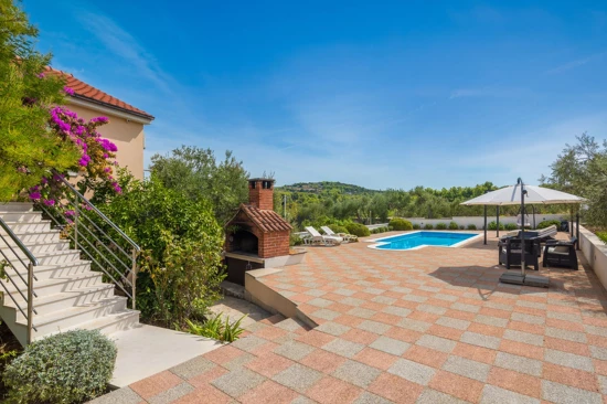 Vila Ostrov Brač - Milna (Hvar) OS 10189 N1