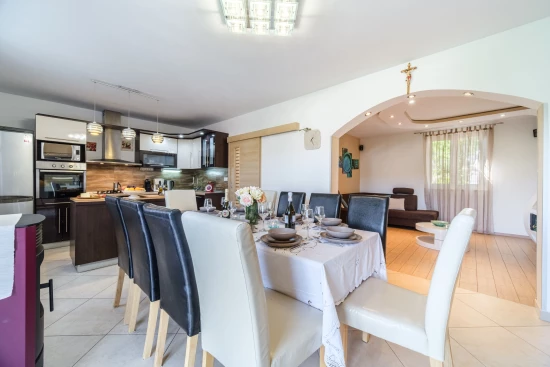 Vila Ostrov Brač - Milna (Hvar) OS 10189 N1