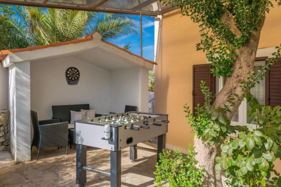 Vila Ostrov Brač - Milna (Hvar) OS 10189 N1