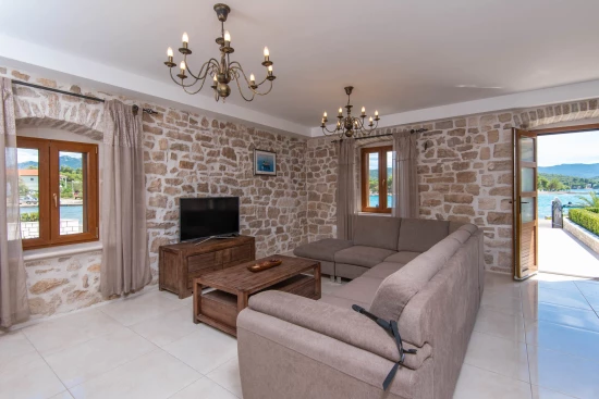 Vila Jižní Dalmácie - Lovište DA 8310 N1