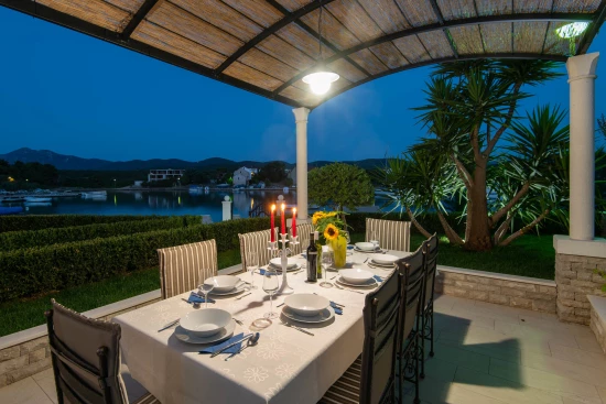 Vila Jižní Dalmácie - Lovište DA 8310 N1