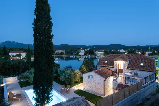 Vila Jižní Dalmácie - Lovište DA 8310 N1