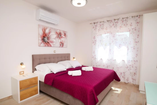 Apartmán Severní Dalmácie - Starigrad Paklenica DA 8314 N1