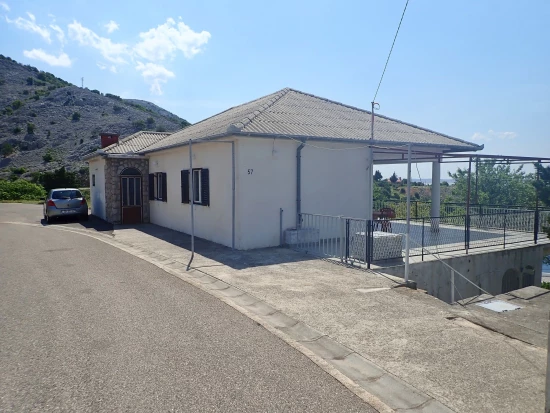 Apartmán Severní Dalmácie - Tribanj (Starigrad) DA 8326 N1