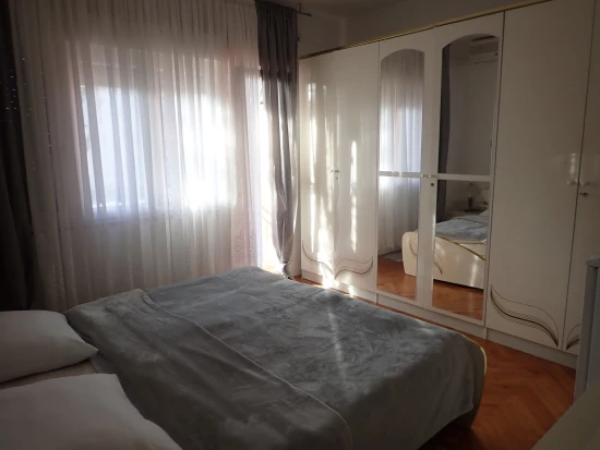 Apartmán Severní Dalmácie - Starigrad Paklenica DA 8330 N1