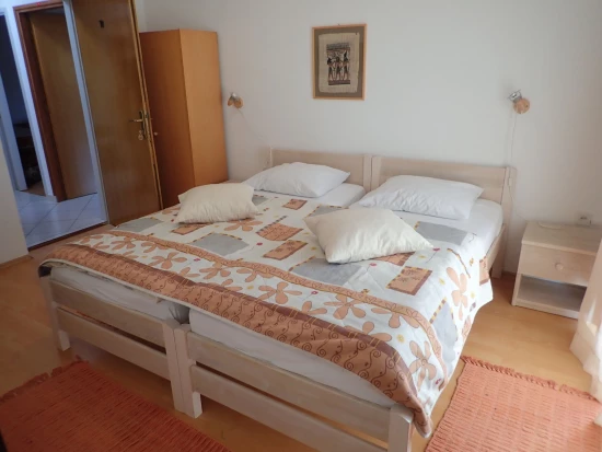 Apartmán Severní Dalmácie - Starigrad Paklenica DA 8330 N2