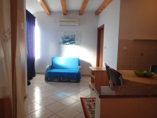 Apartmán Severní Dalmácie - Starigrad Paklenica DA 8331 N1