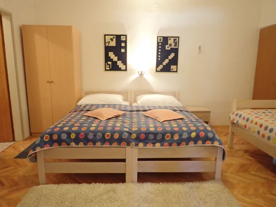 Apartmán Severní Dalmácie - Starigrad Paklenica DA 8331 N2