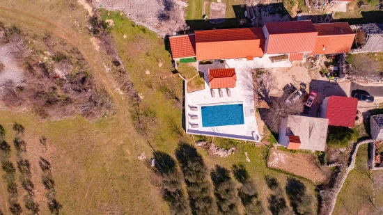 Vila Severní Dalmácie - Oklaj DA 8340 N1