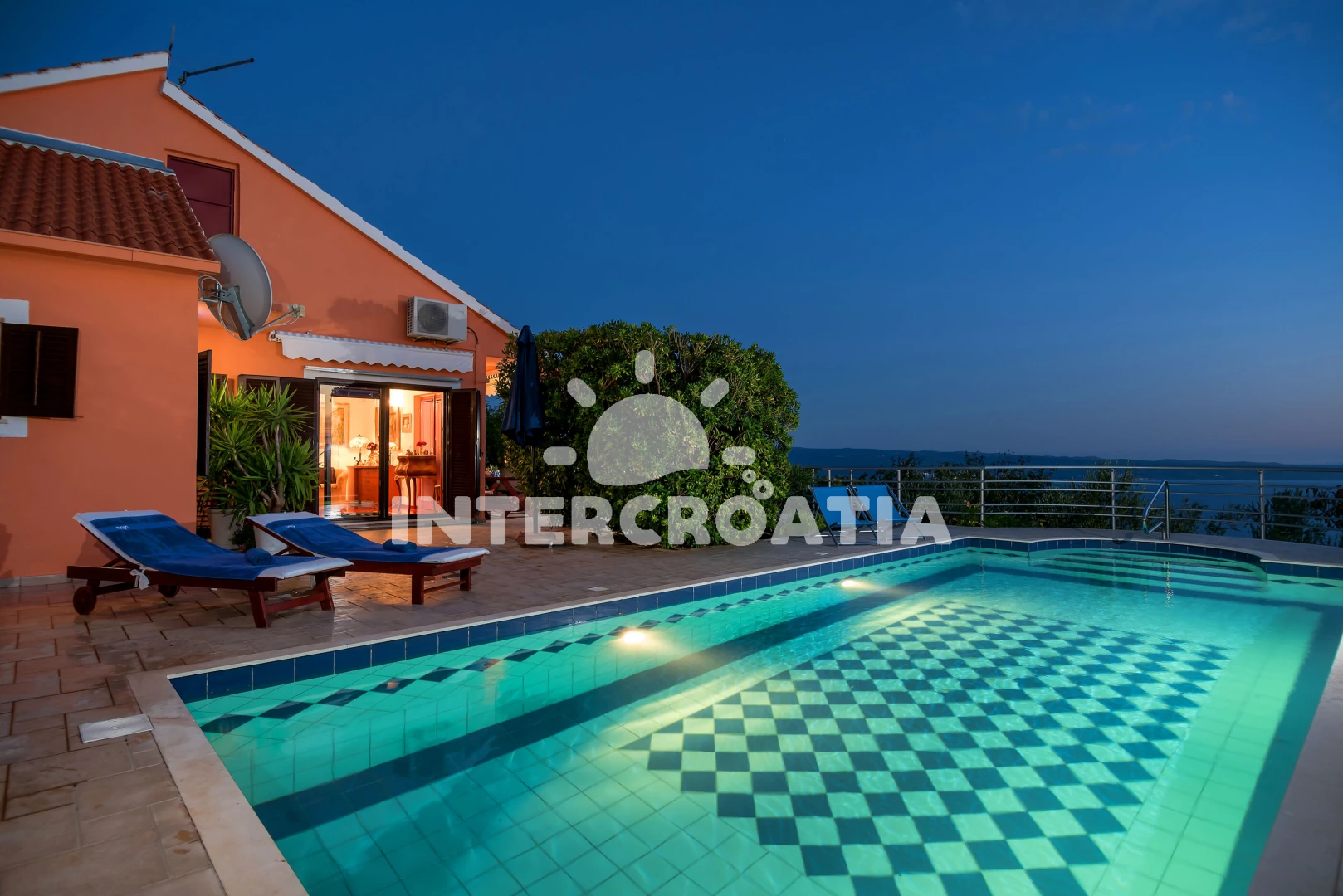 Domek Střední Dalmácie - Podstrana DA 8346 N1