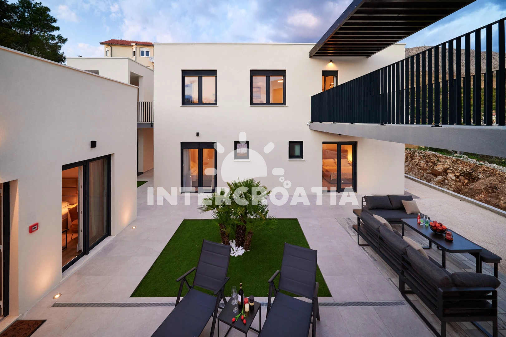 Vila Střední Dalmácie - Mali Rat DA 8360 N1