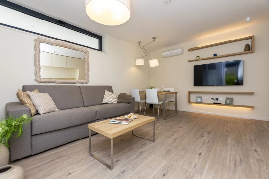 Apartmán Střední Dalmácie - Omiš DA 8362 N2