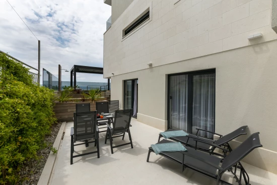 Apartmán Střední Dalmácie - Omiš DA 8362 N2