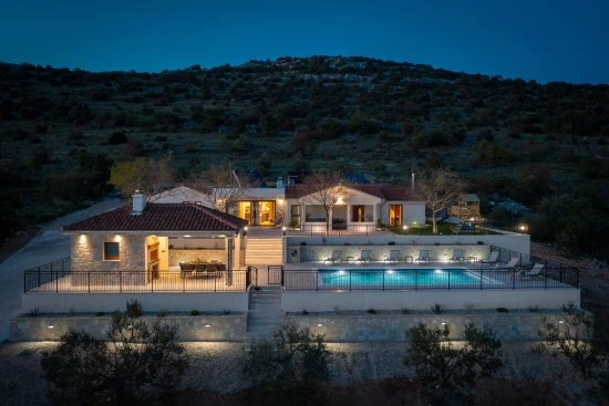 Vila Severní Dalmácie - Vodice DA 8363 N1