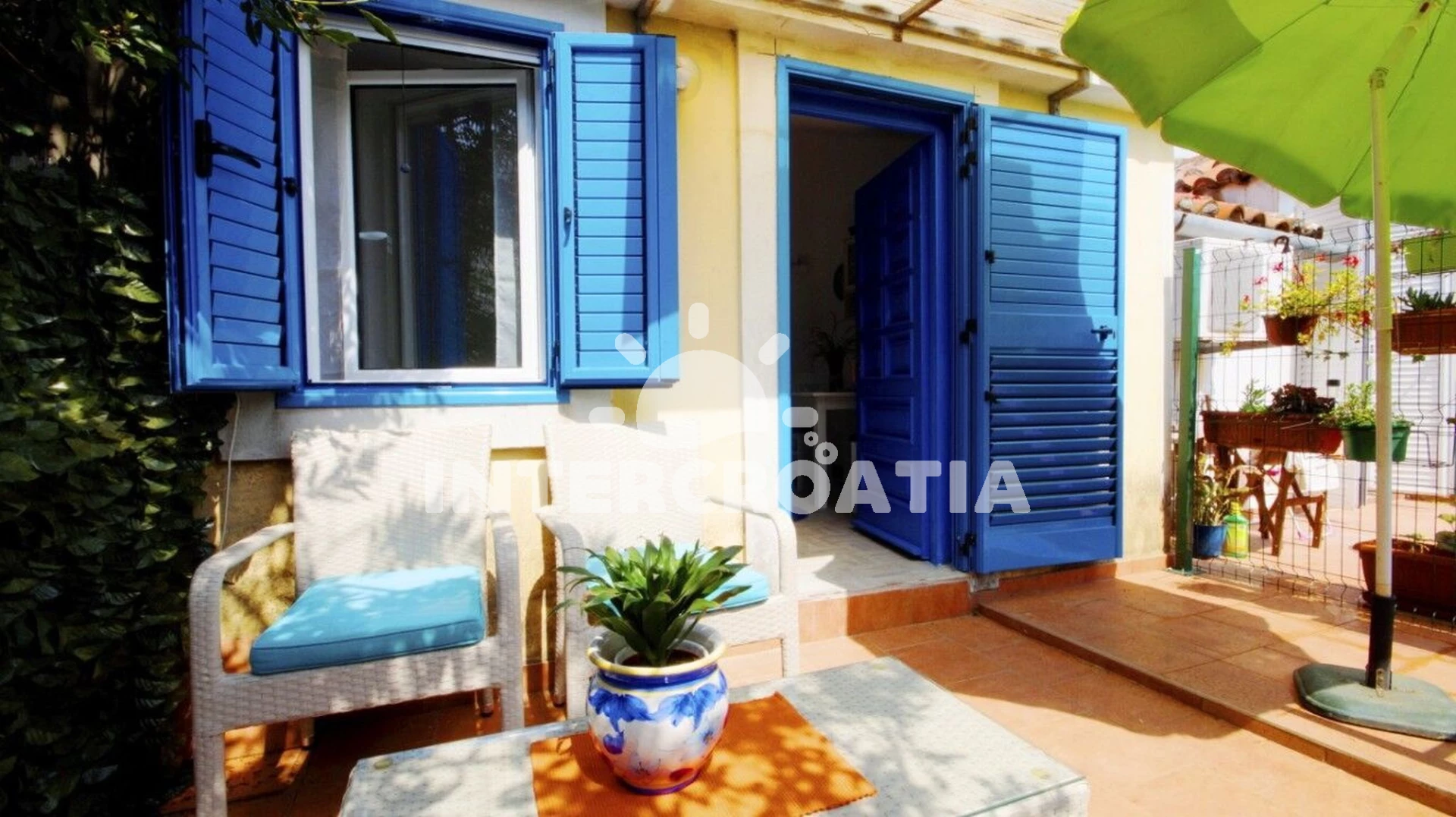 Apartmánový pokoj Černá Hora - Budva CH 7062 N1