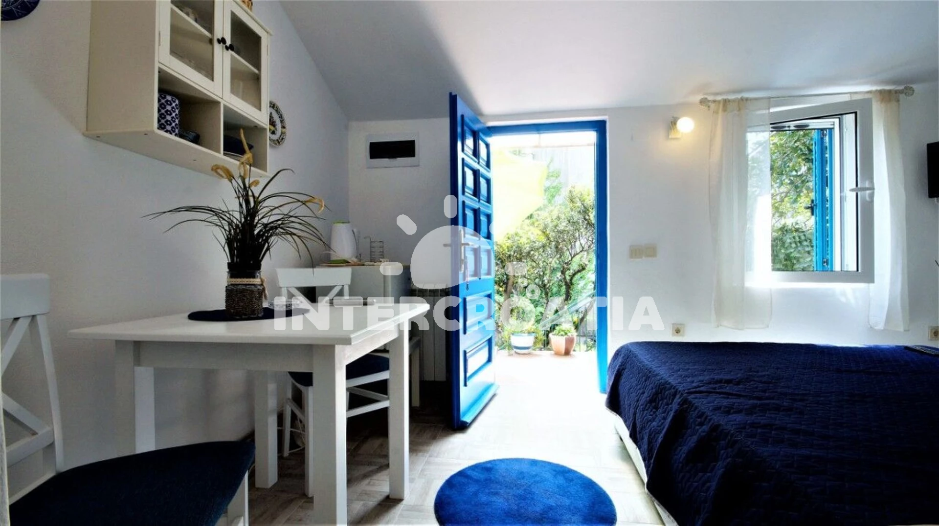 Apartmánový pokoj Černá Hora - Budva CH 7062 N1