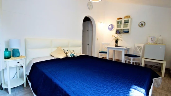 Apartmánový pokoj Černá Hora - Budva CH 7062 N1