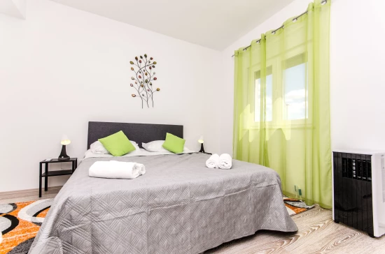 Domek Střední Dalmácie - Dugopolje DA 8373 N1