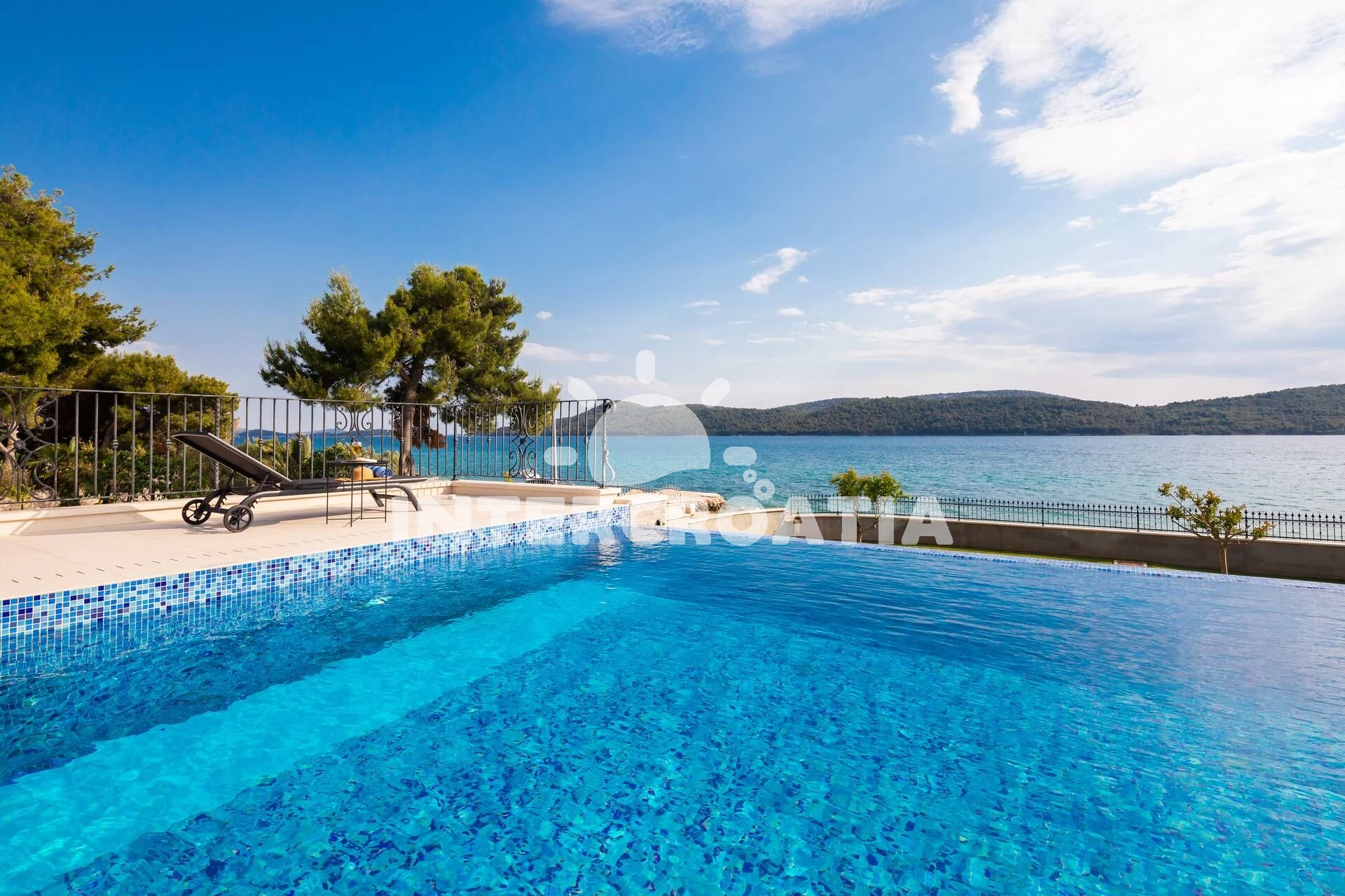 Vila Severní Dalmácie - Šibenik DA 8379 N1