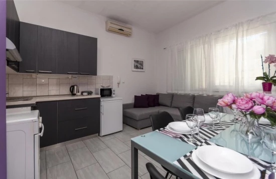 Apartmán Střední Dalmácie - Jesenice DA 8380 N1