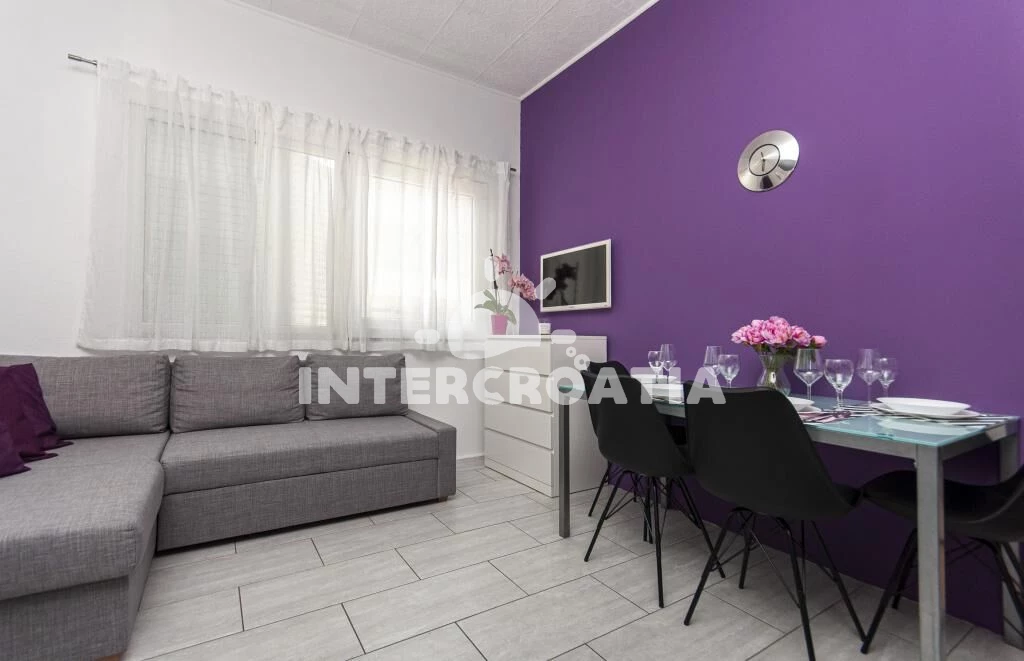 Apartmán Střední Dalmácie - Jesenice DA 8380 N1