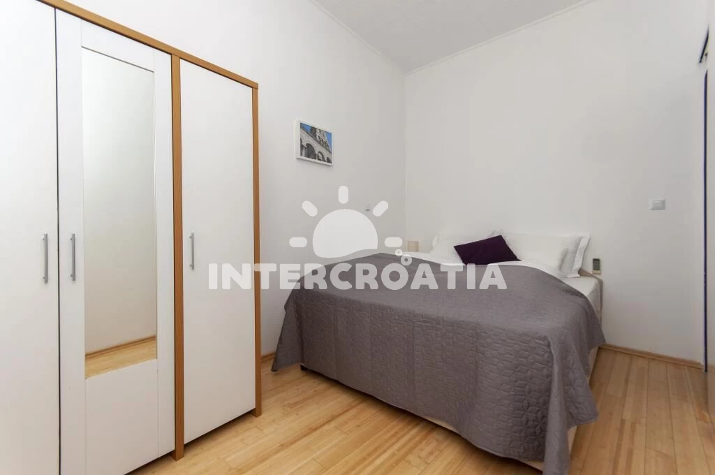 Apartmán Střední Dalmácie - Jesenice DA 8380 N1