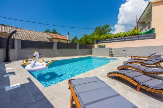 Vila Kvarner - Tribalj (Crikvenica) KV 7592 N1