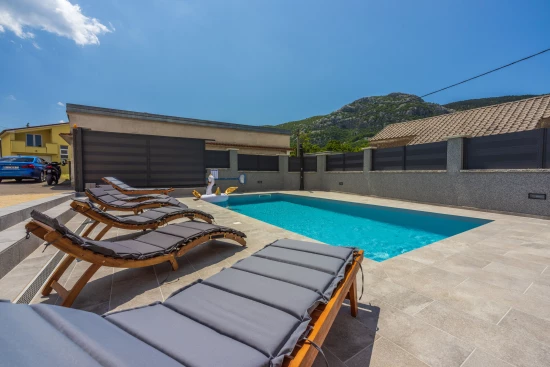 Vila Kvarner - Tribalj (Crikvenica) KV 7592 N1