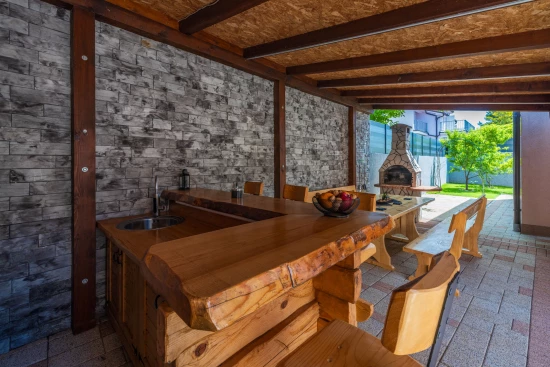 Vila Kvarner - Tribalj (Crikvenica) KV 7592 N1