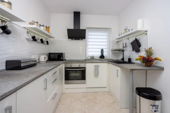 Vila Kvarner - Tribalj (Crikvenica) KV 7592 N1