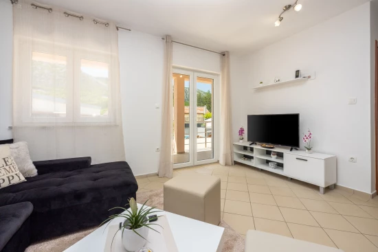 Vila Kvarner - Tribalj (Crikvenica) KV 7592 N1