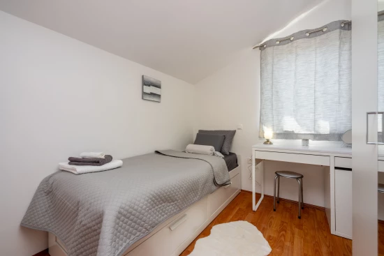 Vila Kvarner - Tribalj (Crikvenica) KV 7592 N1