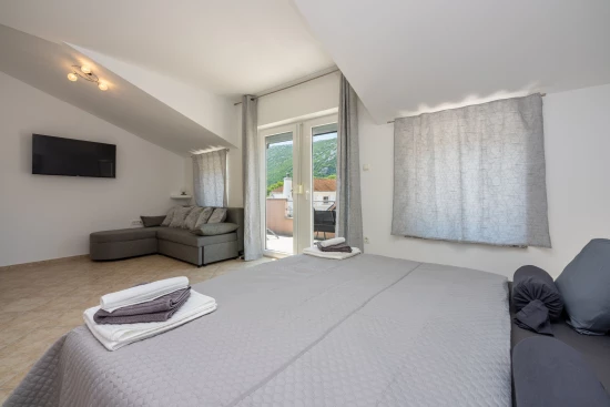 Vila Kvarner - Tribalj (Crikvenica) KV 7592 N1