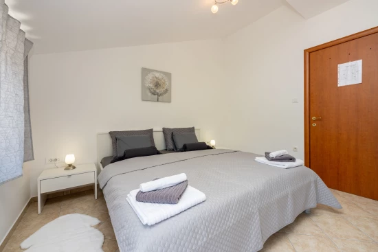 Vila Kvarner - Tribalj (Crikvenica) KV 7592 N1