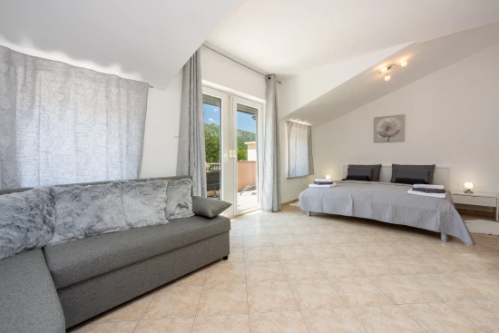 Vila Kvarner - Tribalj (Crikvenica) KV 7592 N1