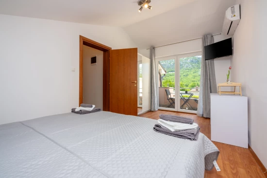 Vila Kvarner - Tribalj (Crikvenica) KV 7592 N1