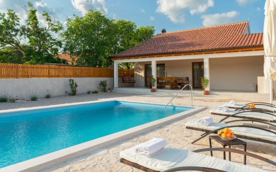 Vila Severní Dalmácie - Konjevrate DA 8391 N1