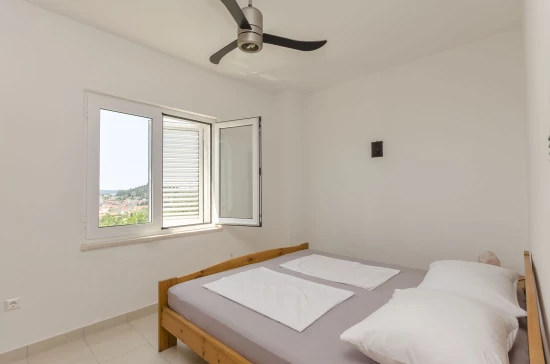 Apartmán Severní Dalmácie - Tribunj (Vodice) DA 8394 N1