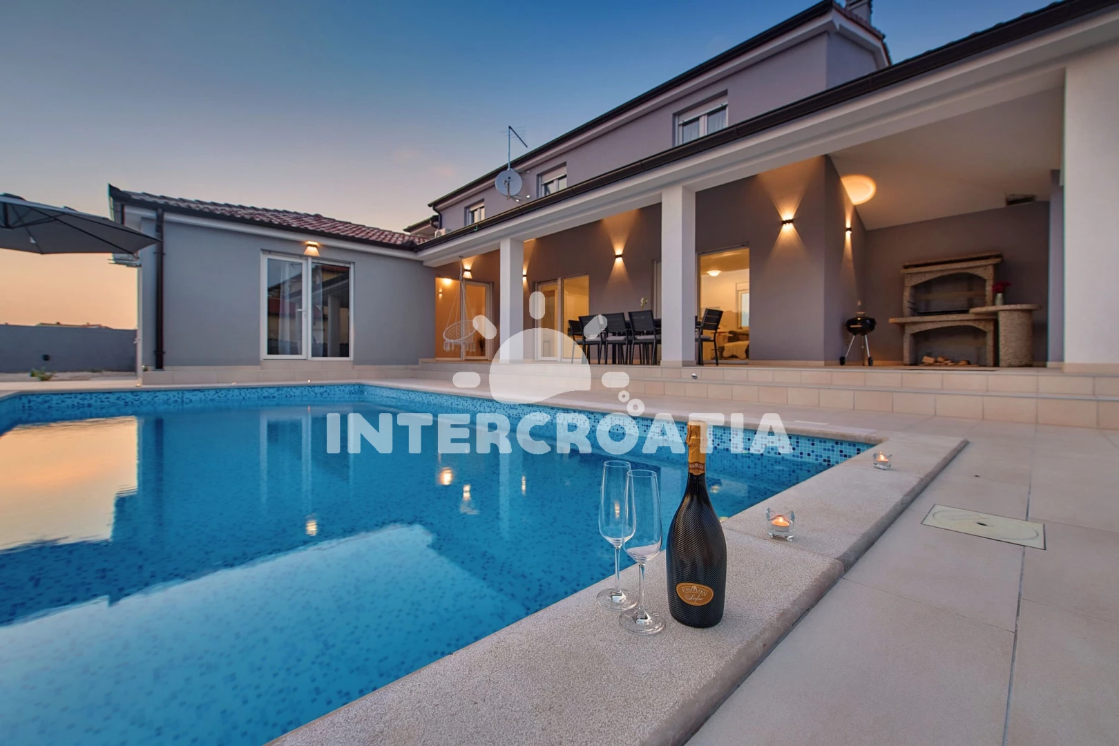 Vila Istrie - Loborika (Pula) IS 7160 N1