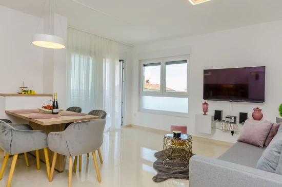 Apartmán Střední Dalmácie - Okrug Gornji DA 8408 N1