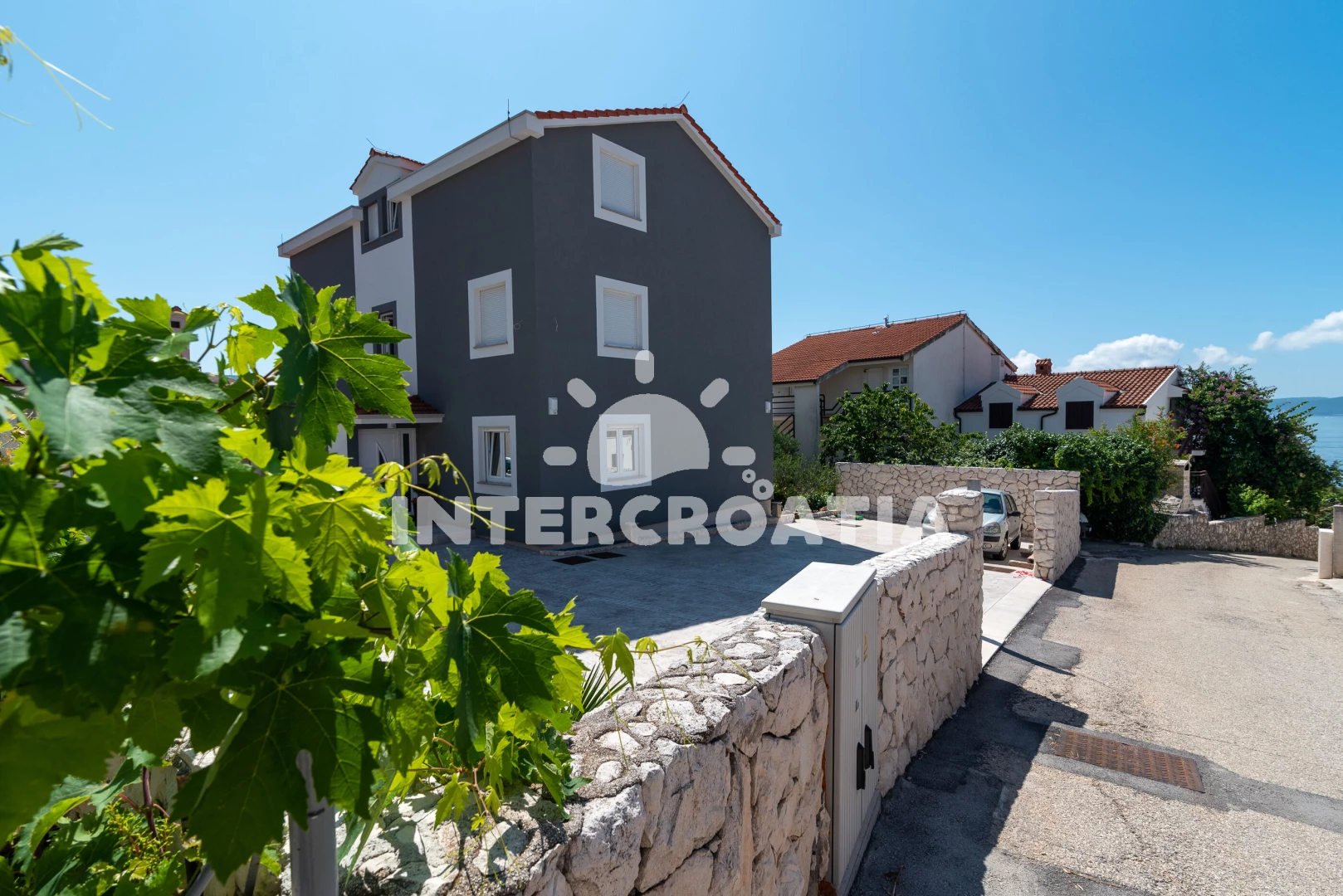 Apartmán Střední Dalmácie - Okrug Gornji DA 8411 N1