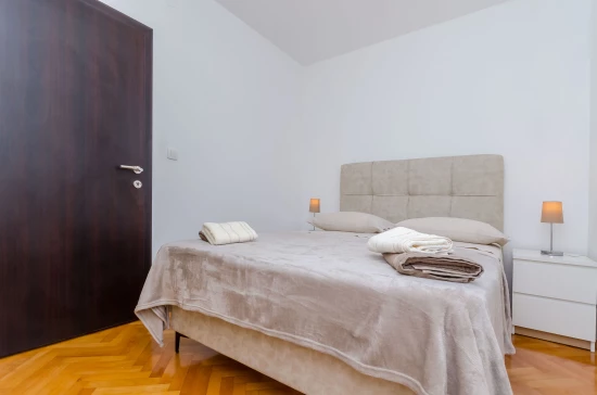 Apartmán Střední Dalmácie - Slatine (Čiovo) DA 8415 N1