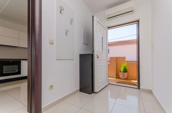 Apartmán Střední Dalmácie - Slatine (Čiovo) DA 8415 N1