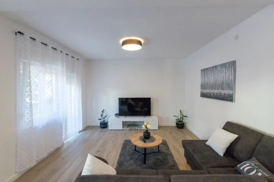 Apartmán Střední Dalmácie - Kaštela DA 8418 N1
