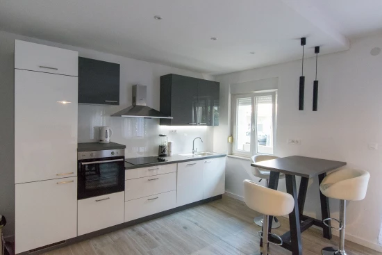 Apartmán Střední Dalmácie - Kaštela DA 8418 N1