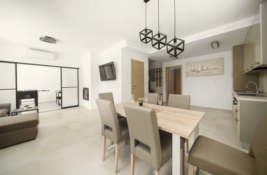 Vila Severní Dalmácie - Drage DA 8419 N1