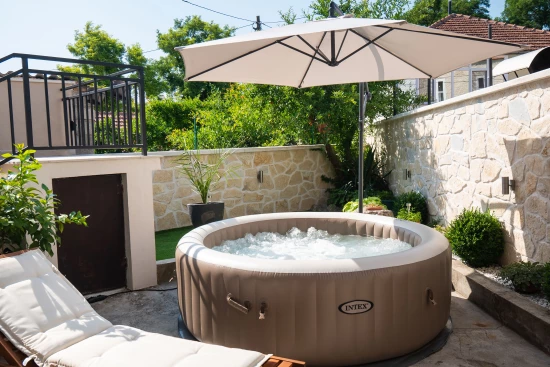 Domek Severní Dalmácie - Skradin DA 8438 N1