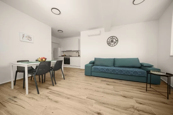 Apartmán Severní Dalmácie - Bilice (Šibenik) DA 8441 N2