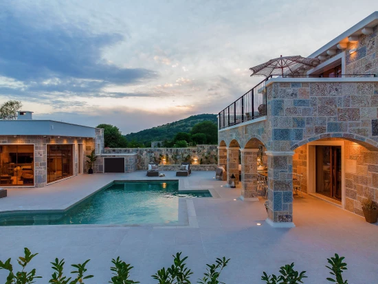 Vila Severní Dalmácie - Unešić DA 8443 N1