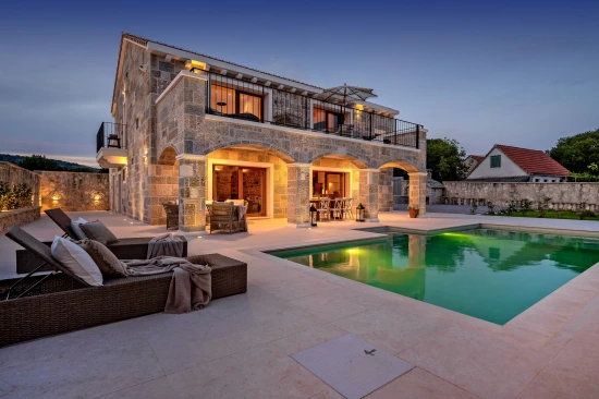 Vila Severní Dalmácie - Unešić DA 8443 N1